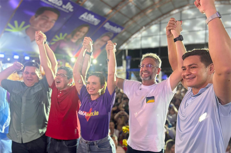 Alliny é aclamada candidata ao Senado em mega convenção em Macapá