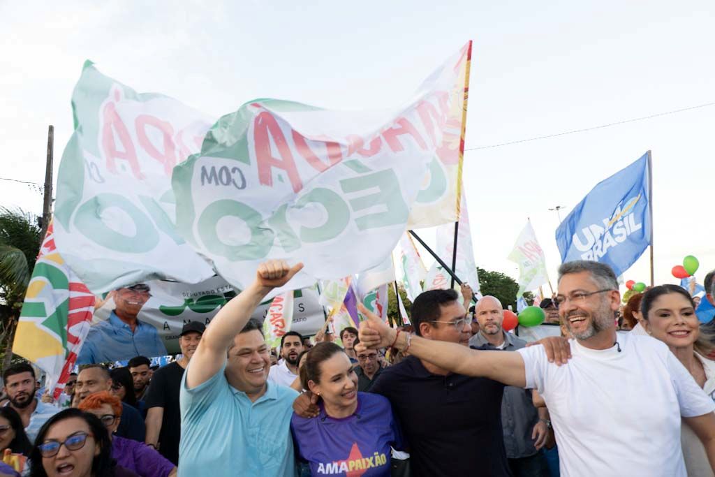 Clécio destaca protagonismo feminino e apresenta Alliny ao Senado