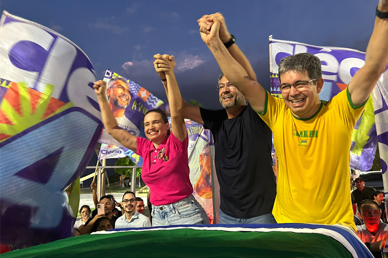 “Vamos incendiar essa campanha”, diz Alliny na orla de Macapá